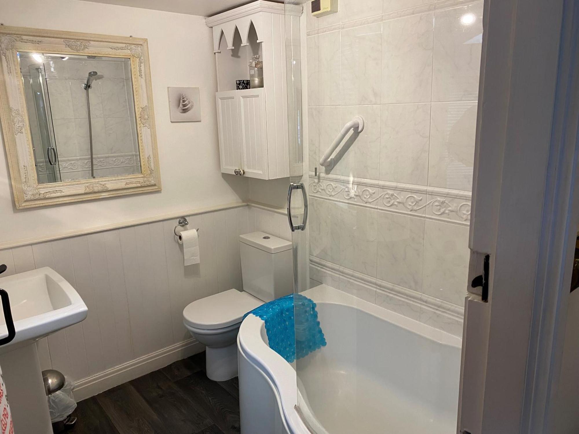 Lavender Cottage, Grade 2 Listed Period Stone Built Cottage In Pickering, North Yorkshire Luaran gambar