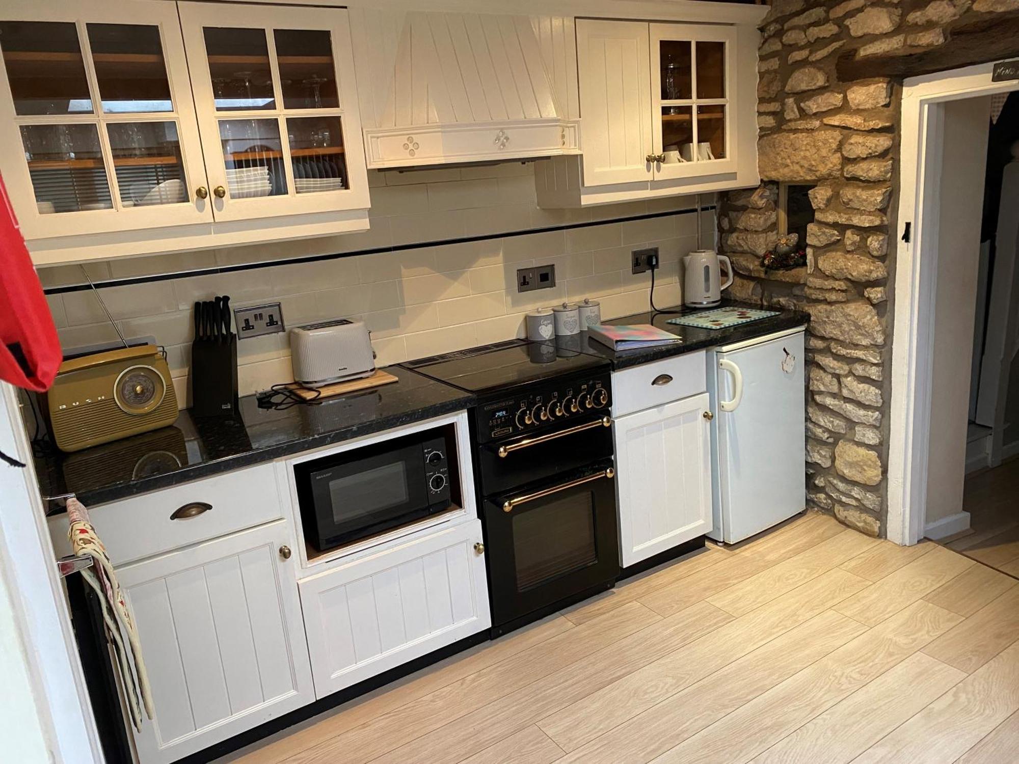 Lavender Cottage, Grade 2 Listed Period Stone Built Cottage In Pickering, North Yorkshire Luaran gambar
